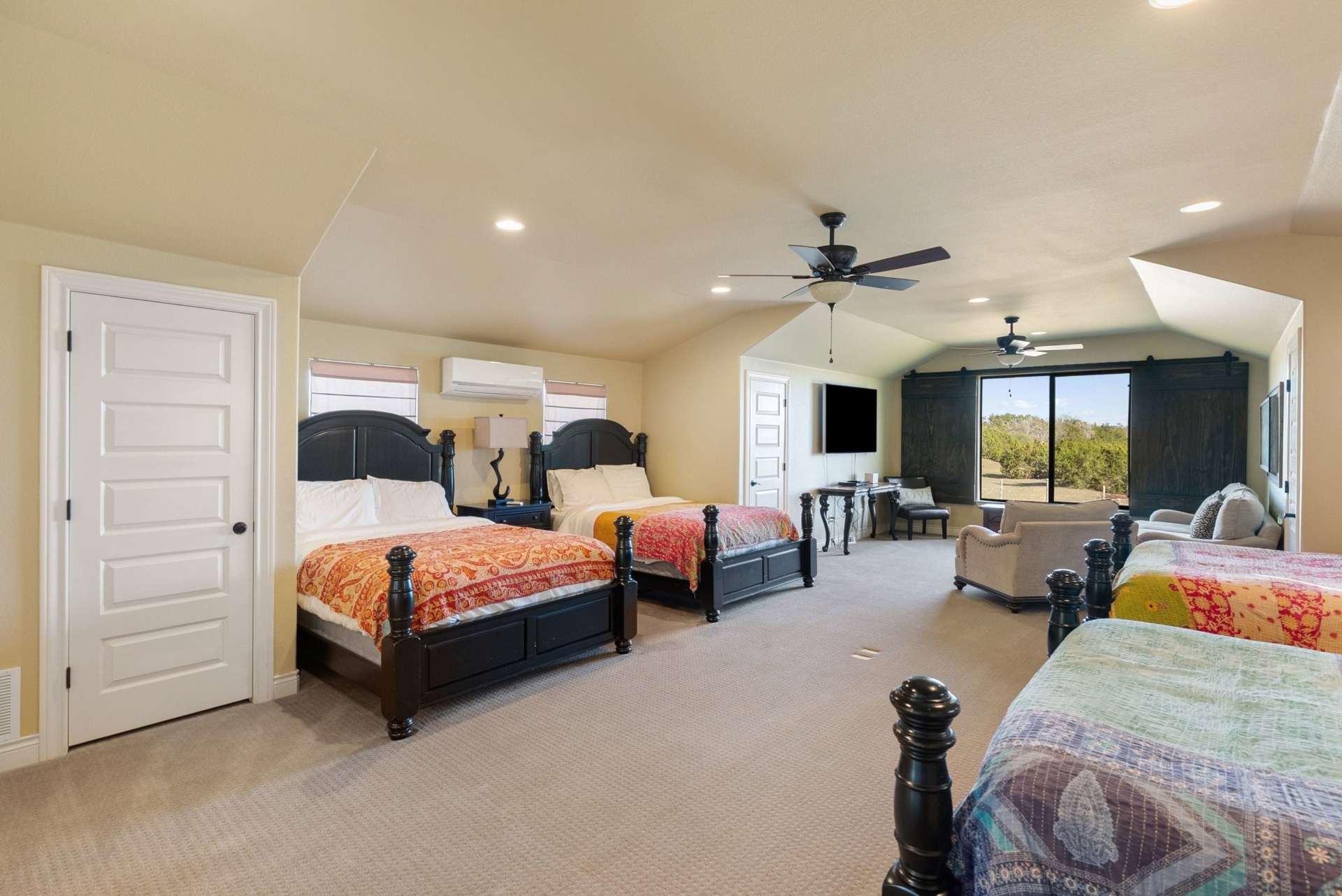 Bunk Room with Lounge Area