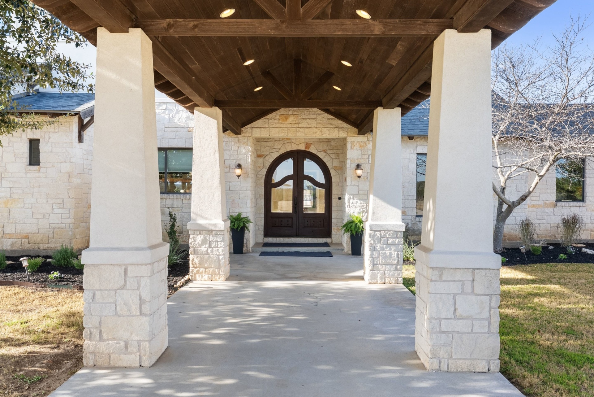 Front Entry Detail