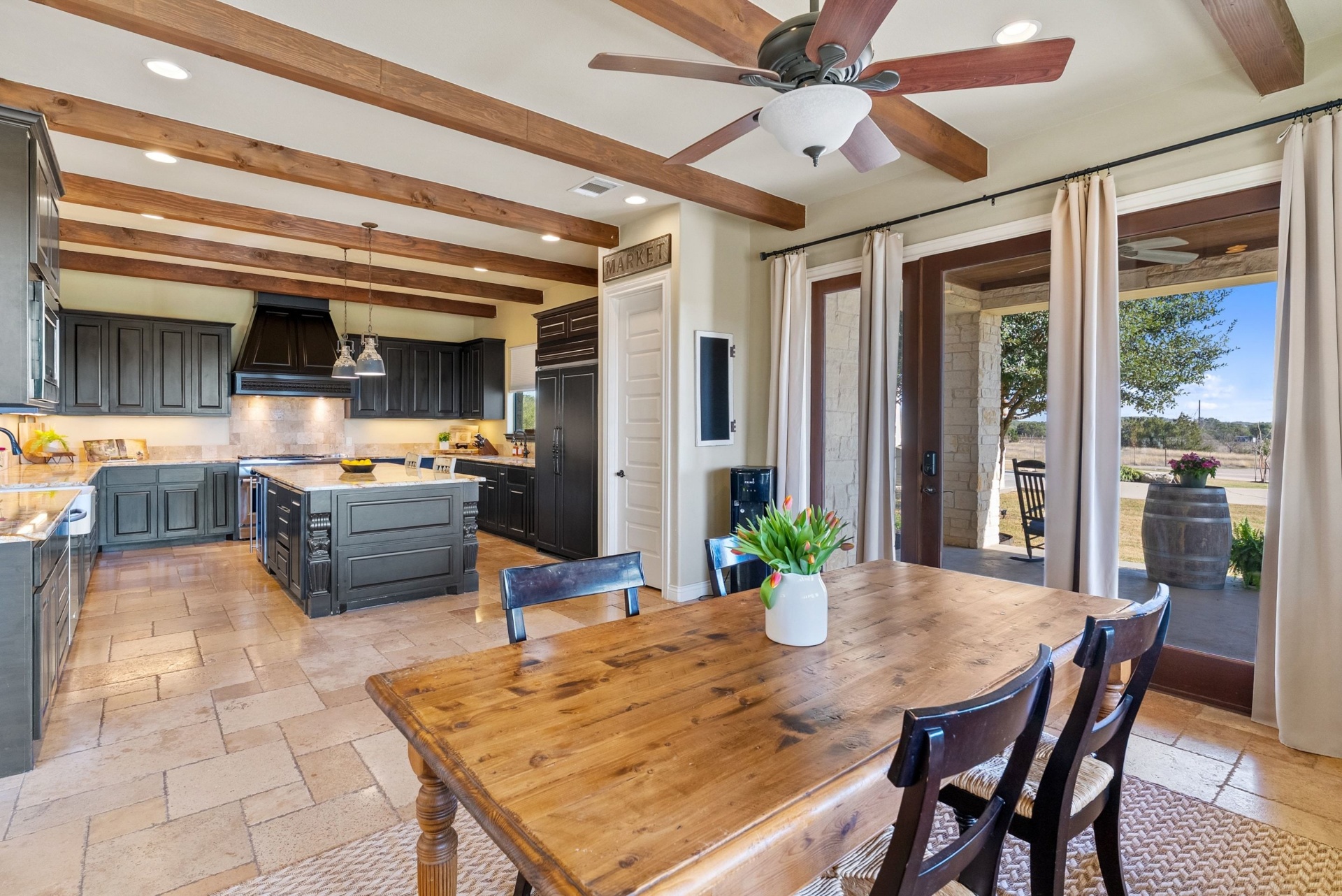 Chef's Kitchen & Breakfast Area