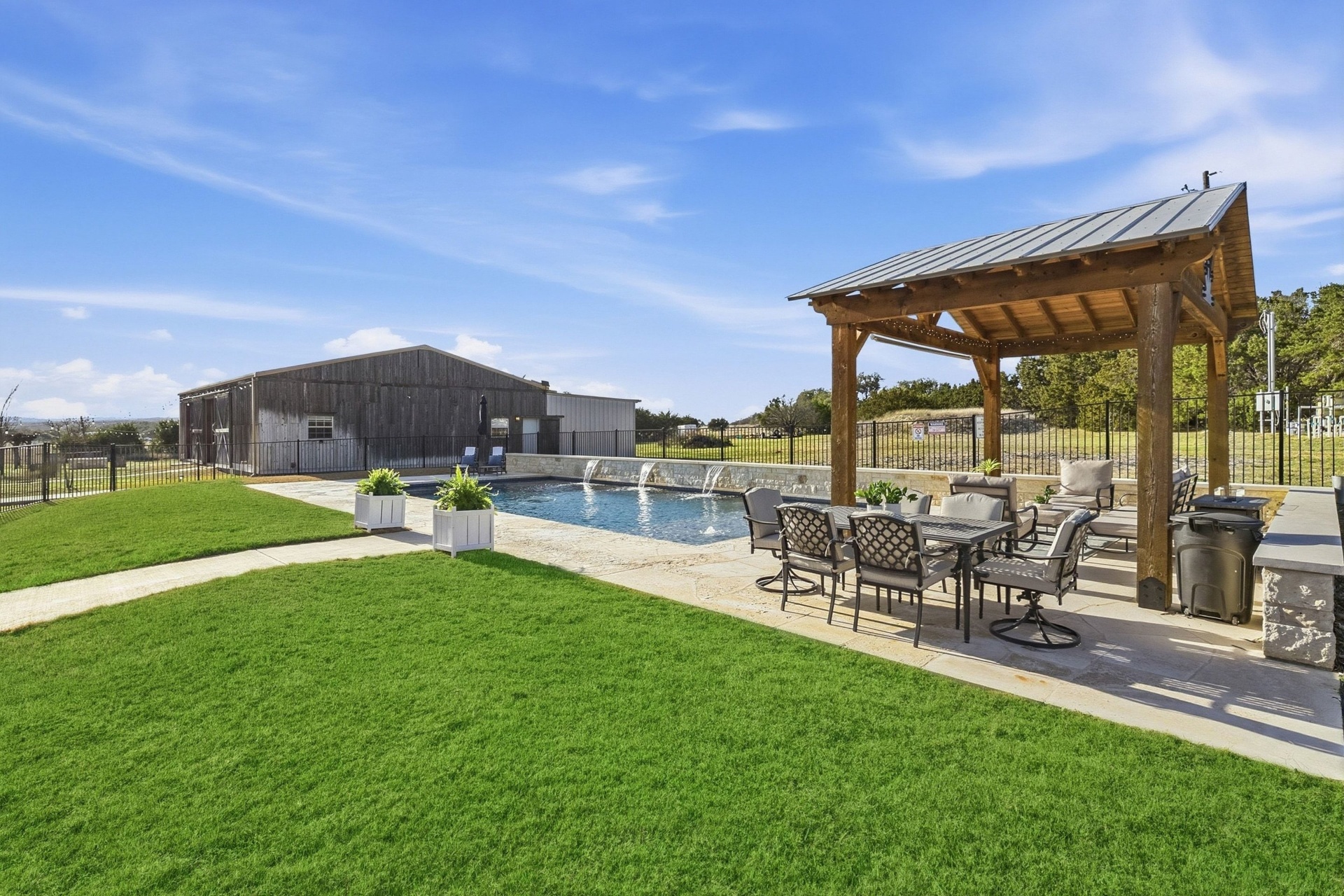 Pool, Cabana & Pasture